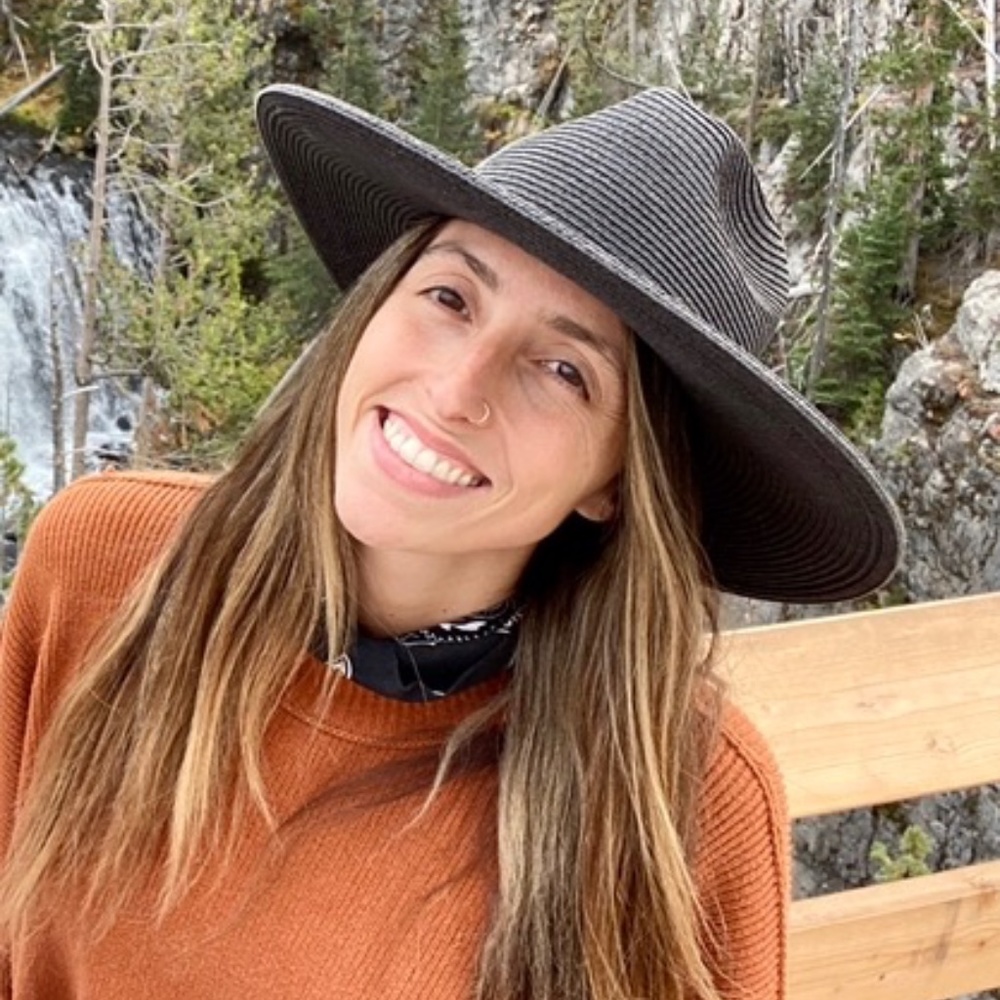 Meet your Posher, Lauren